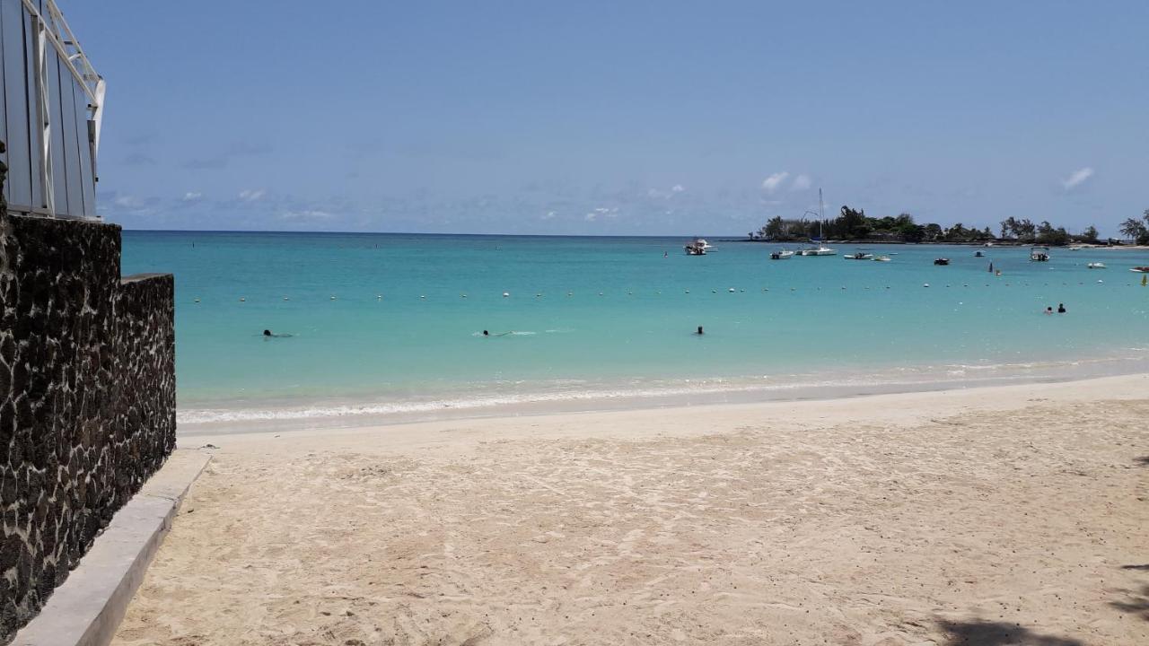 Peaceful And Private Villa Grand Baie Bagian luar foto