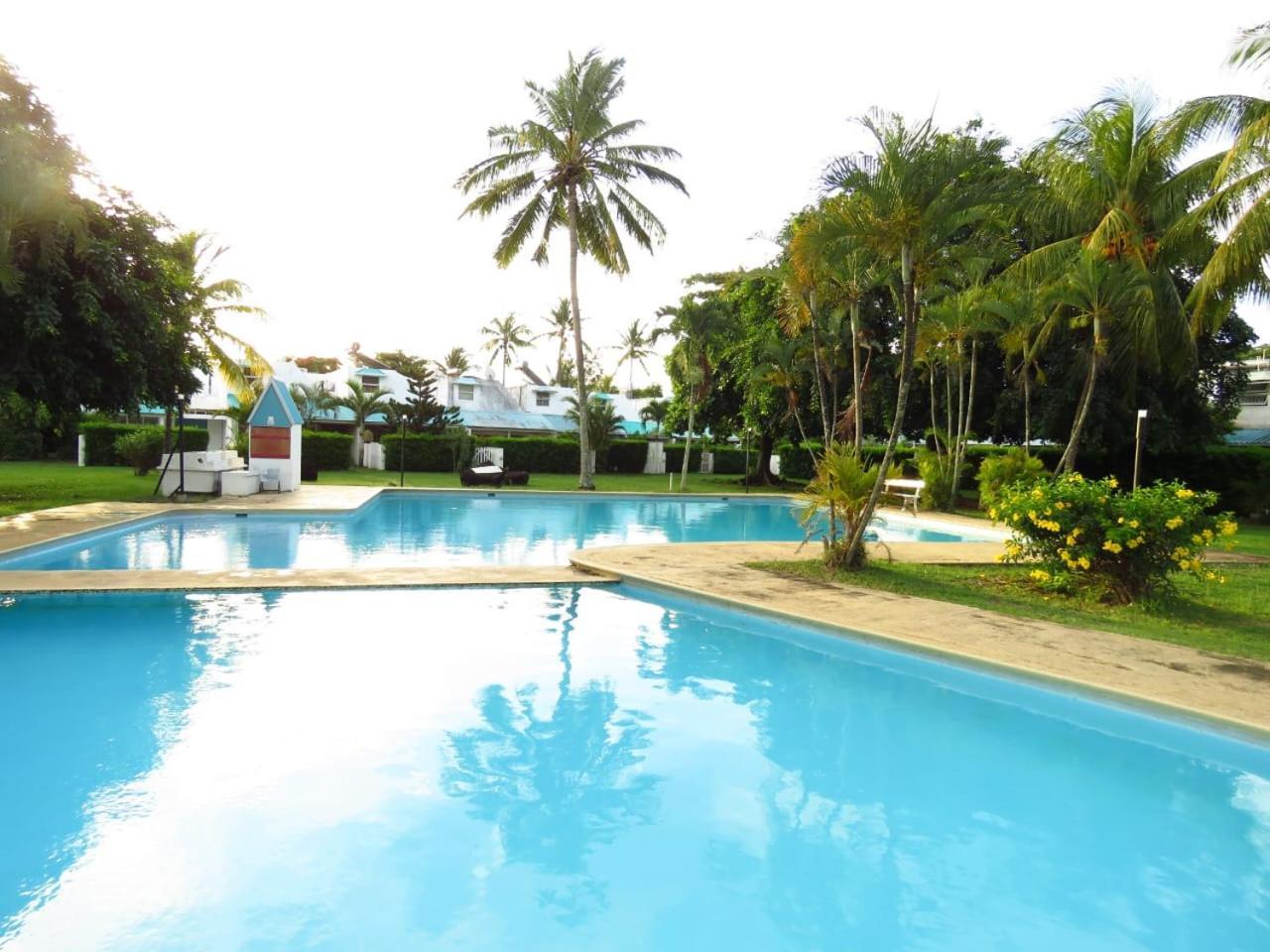 Peaceful And Private Villa Grand Baie Bagian luar foto